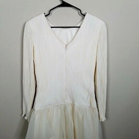 Vintage White Long Sleeve Pleated Dress With Layered Chiffon Skirt & Rose Detail - Picture 5 of 9